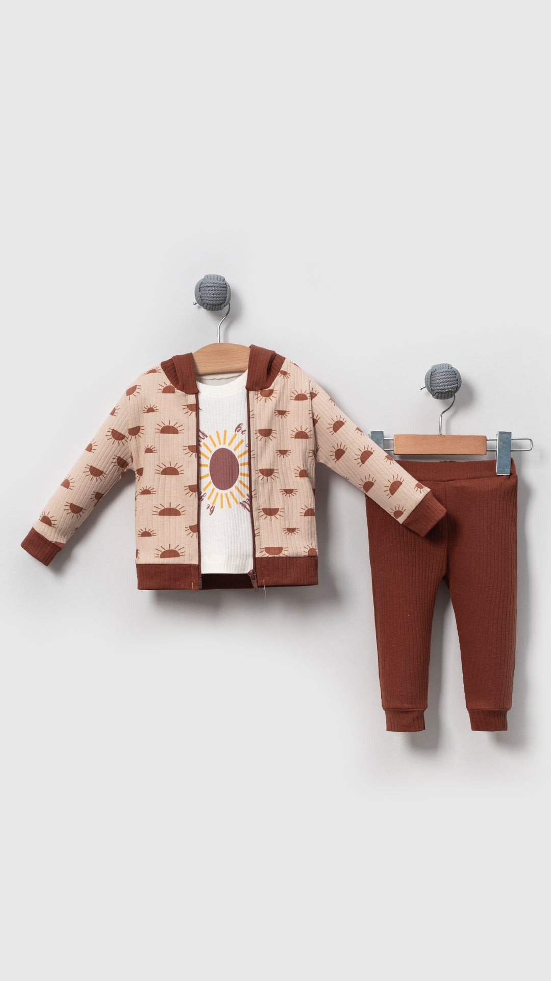 Sun Patterned Cotton Baby 3-Piece Top and Bottom Set