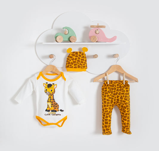Giraffe Patterned Baby Set with Hat